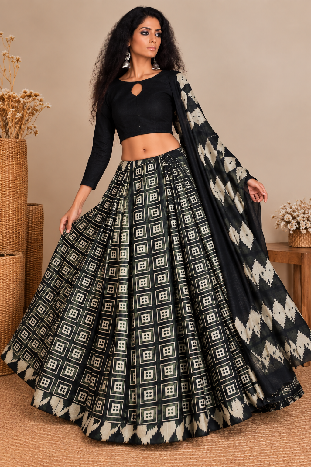 Black & Ivory Geometric Shibori Saree